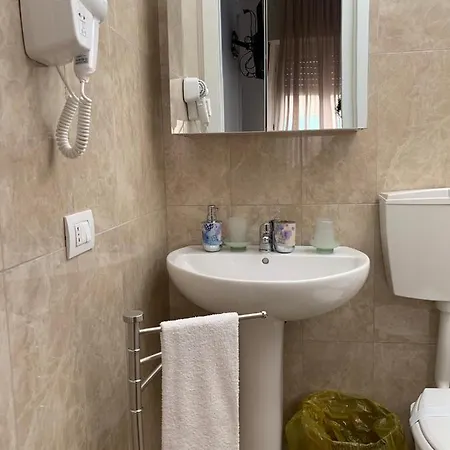 Erythra Bed & Breakfast 4*